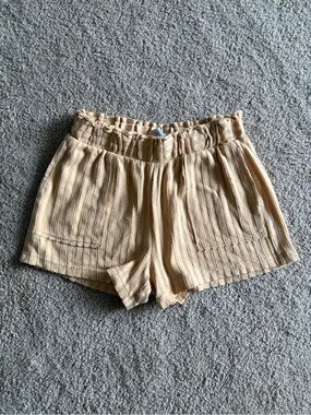 Free people beach Beige Textured Elastic summer cotton bohemian shorts sz xs 26